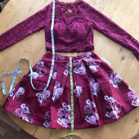 Sequin Hearts Floral & Lace Two-Piece Dress - Picture 11 of 14